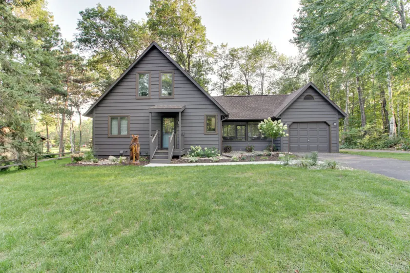 Breezy Point Cabin: Deck w/ Golf Course Views! - Image 1