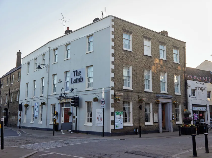 Lamb Hotel by Greene King Inns - Image 1
