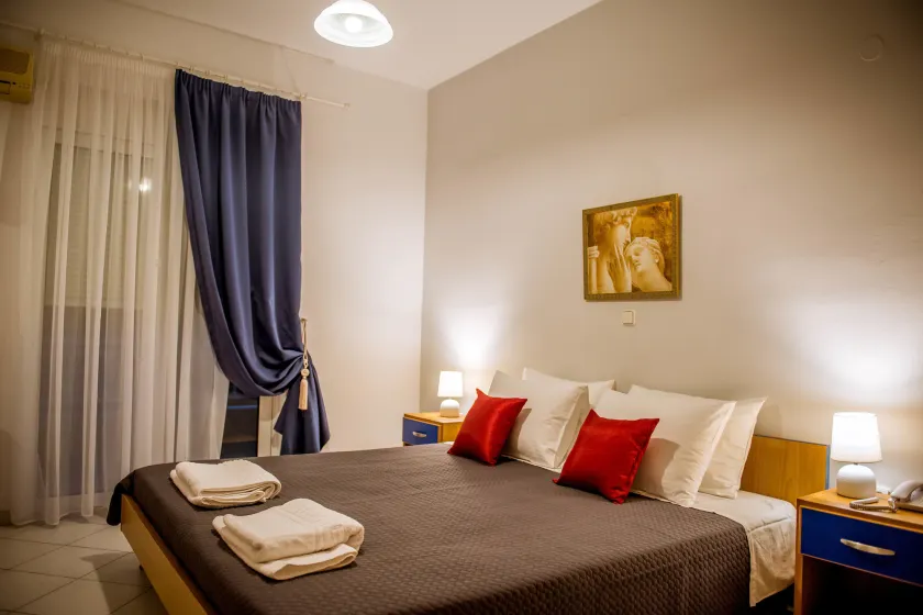 Pantheon Deluxe Apartments - Image 1