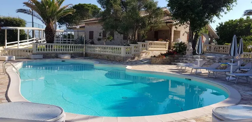 Country House Resort Villa Giardino degli Eventi - Image 1