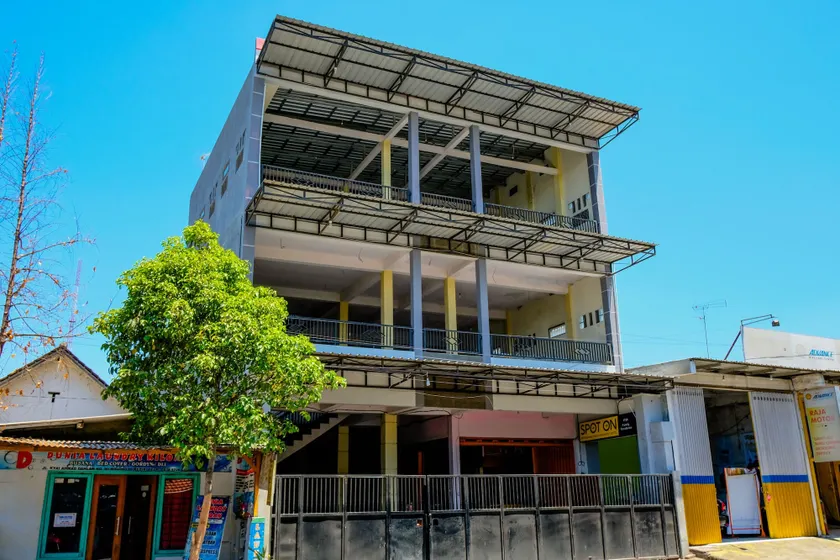 Hotel O Family Residence Syariah - Image 1