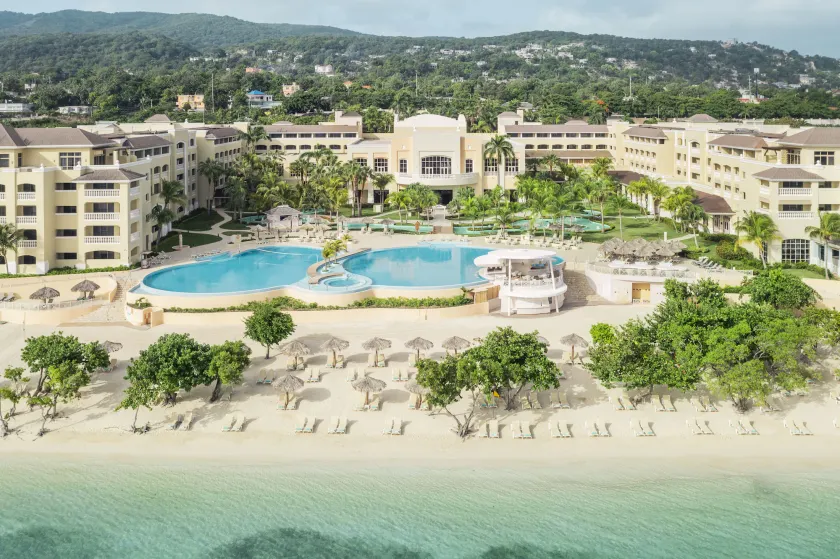 Iberostar Waves Rose Hall Beach - All Inclusive - Image 1