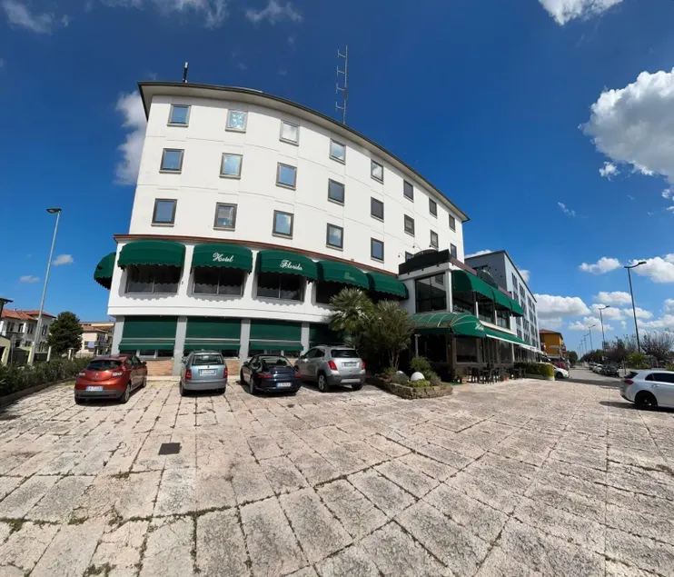Hotel Florida - Image 1