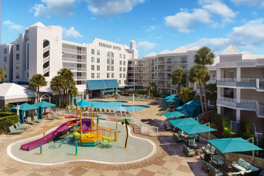 Embassy Suites by Hilton Orlando Lake Buena Vista Resort - Image 1