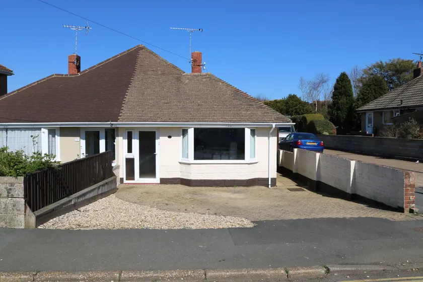 Goldcrest Cottage - Image 1