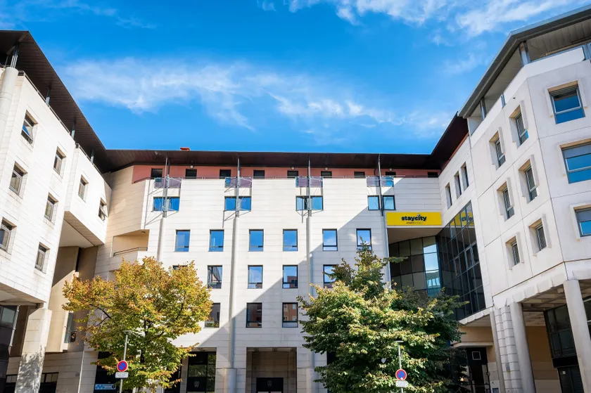 Staycity Aparthotels Marseille Centre Vieux Port - Image 1