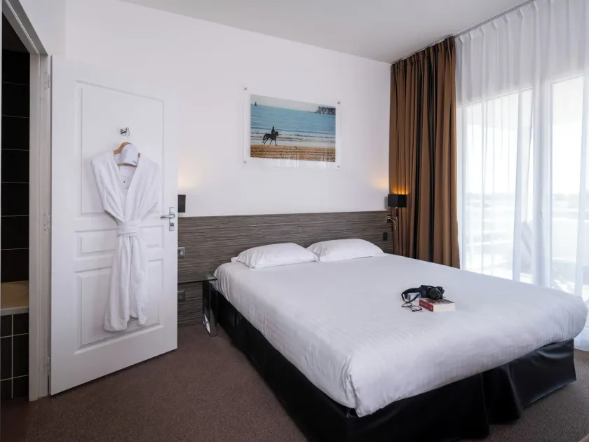 Golden Tulip La Baule Hôtel & Résidence - Suite Familiale avec Kitchenette 2 adultes 2 enfants - Image 1