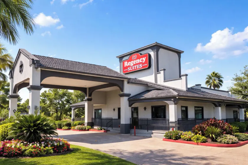 Hotel O Regency Suites Houston - IAH Beltway 8 - Image 1
