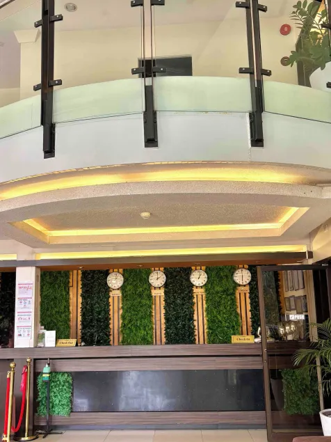 The Ritz Hotel at Garden Oases - Reception