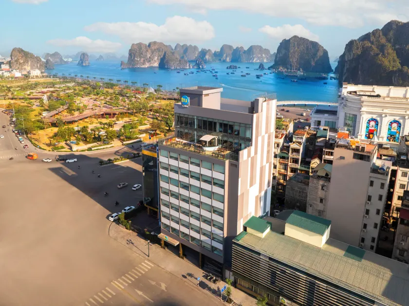 Tru by Hilton Ha Long Hon Gai Centre - Image 1