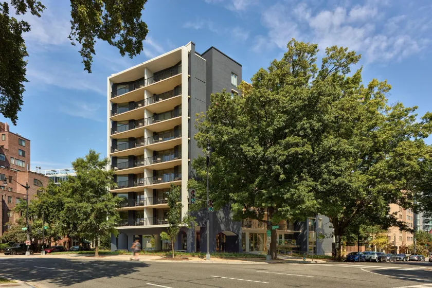 Hotel AKA Washington Circle - Image 1
