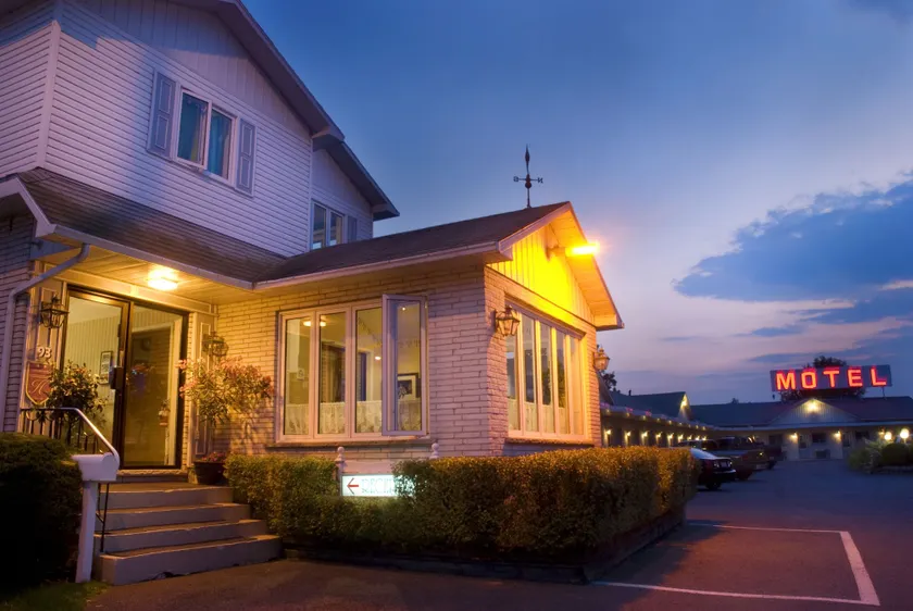 Motel Belle Riviere - Image 1