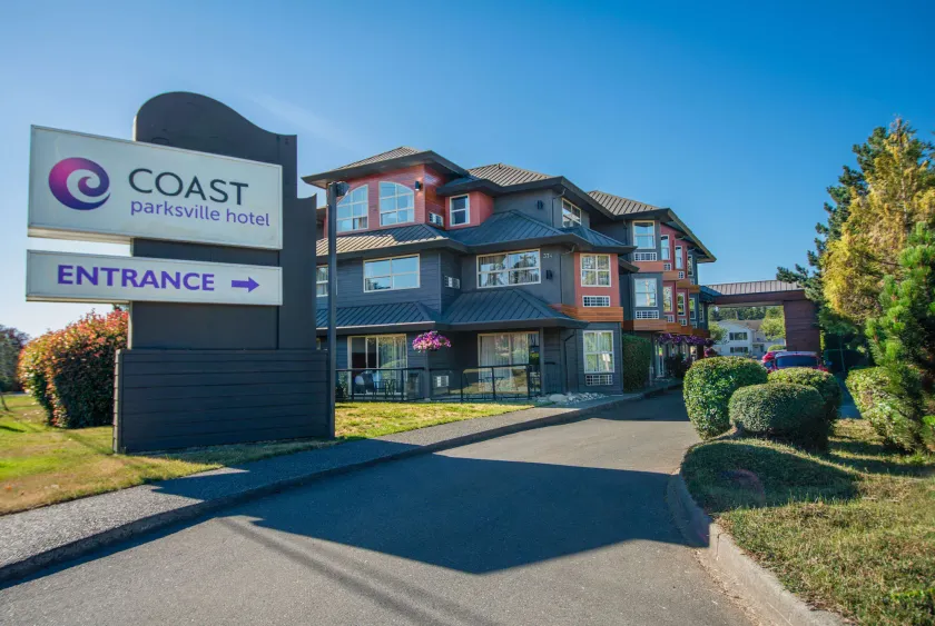 Coast Parksville Hotel - Image 1