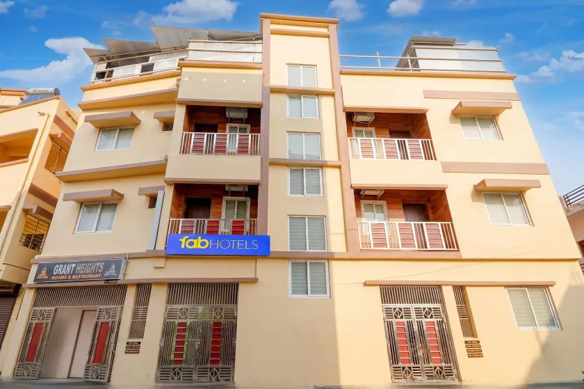 Fabhotel Grant Heights - Nr Biju Patnaik International Airport - Image 1