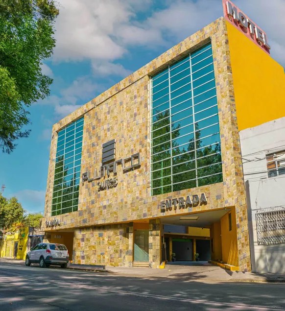 Plutarco Suites - Image 1