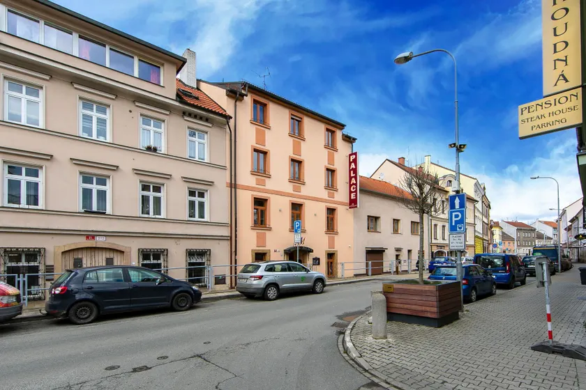 Hotel Palace - Image 1