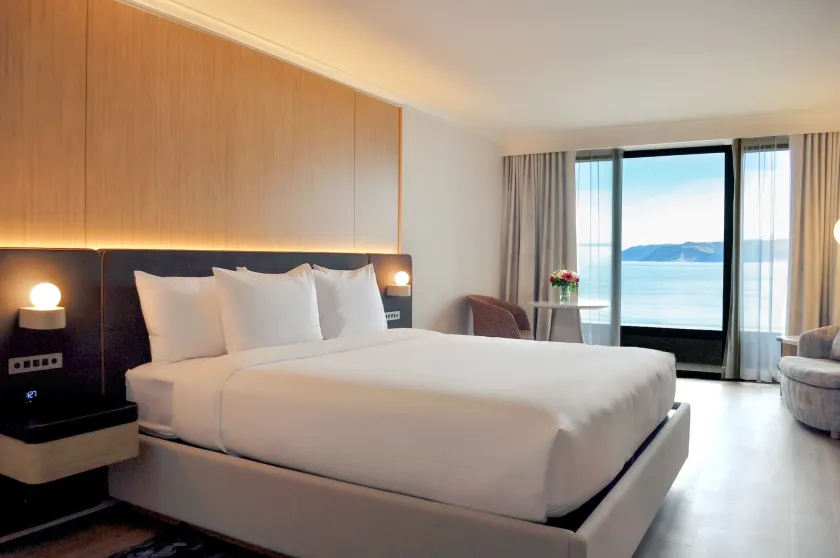 Pinnacle Hotel Harbourfront - Image 1