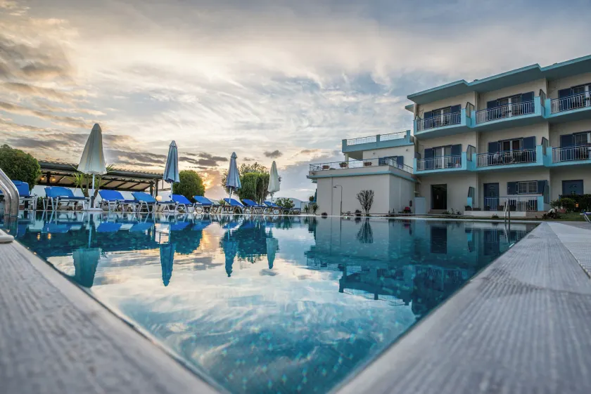 Cliff Bay Hotel by GHH - Image 1