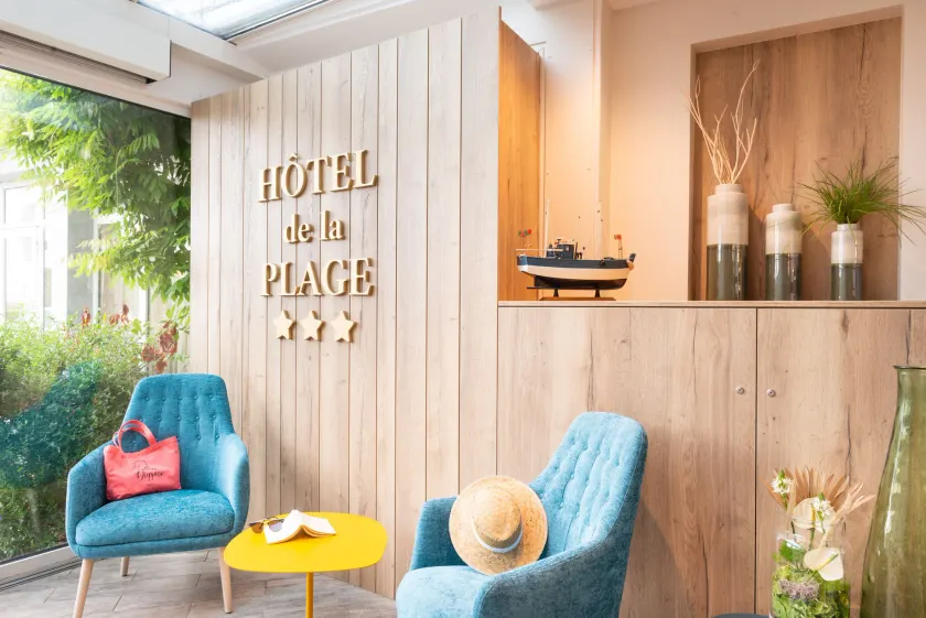 Hôtel de la Plage - Interior entrance
