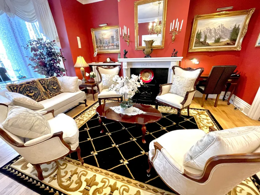 Charlotte's Rose Inn - Image 1