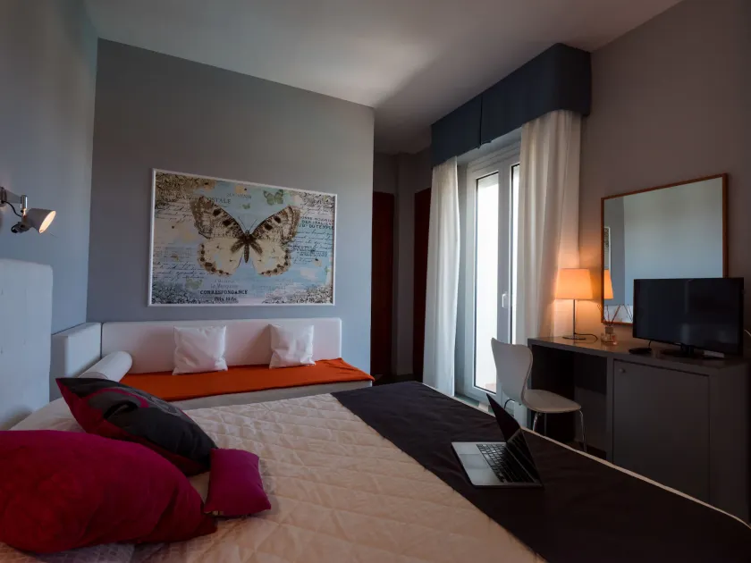 Hotel Metropol - Image 1