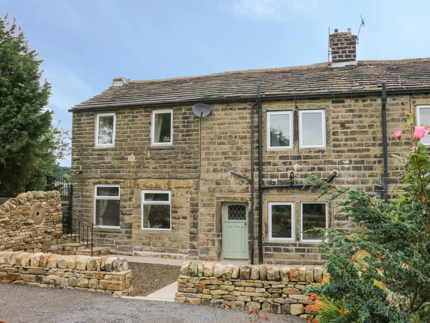 Hill Top Cottage - Image 1