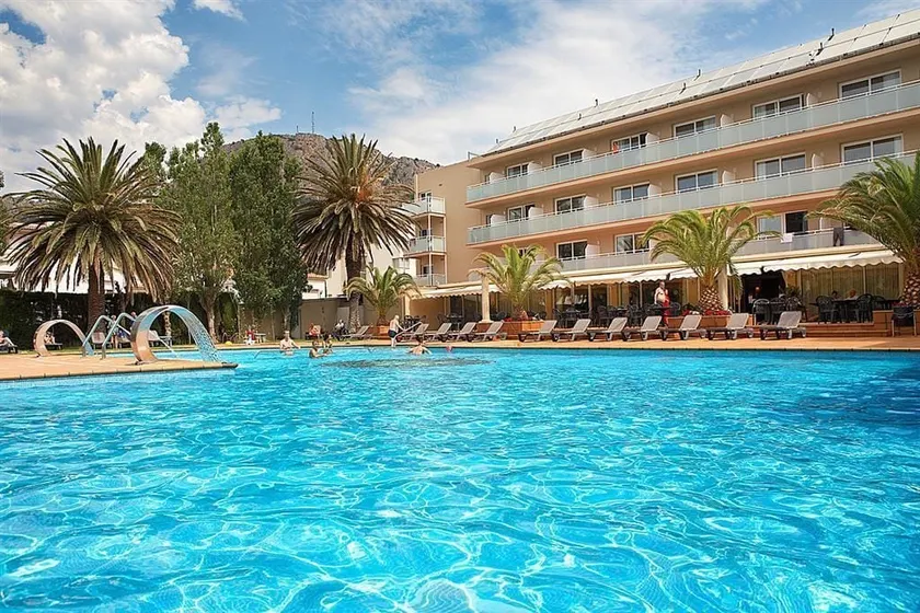 Hotel Panorama - Image 1