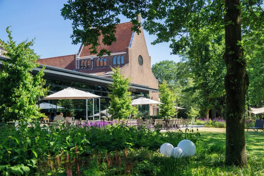 Hotel Kontakt der Kontinenten - Image 1