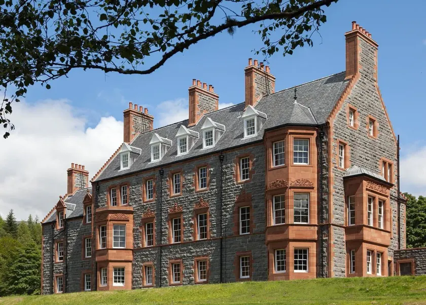 Glencoe House - Image 1