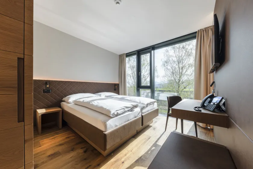 Hotel kommod - Image 1