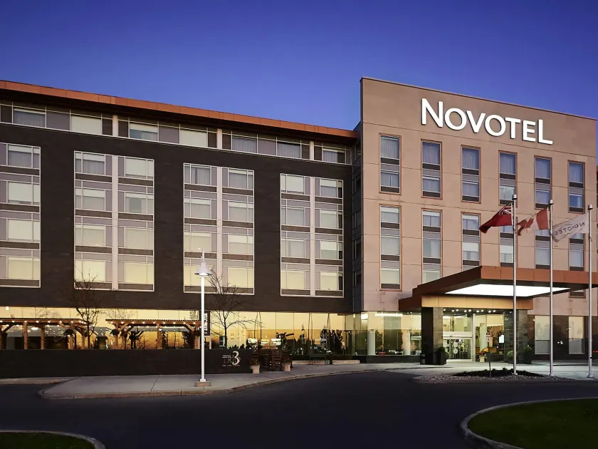 Novotel Toronto Vaughan Centre - Image 1
