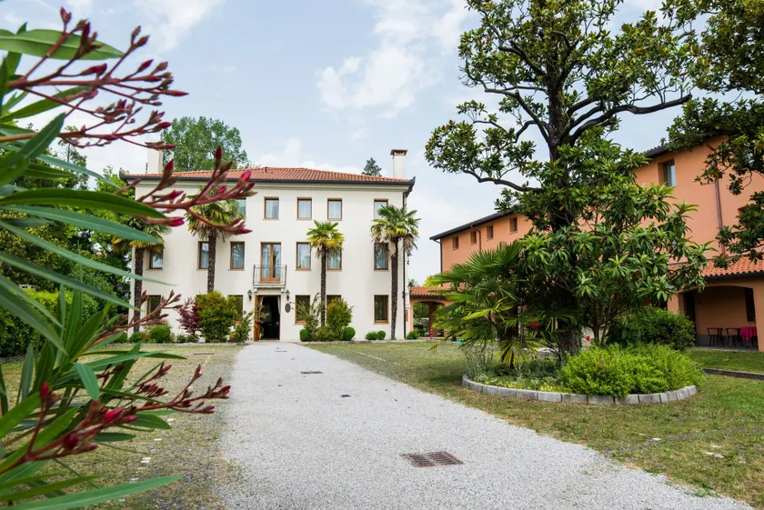 Hotel Dall'Ongaro - Image 1