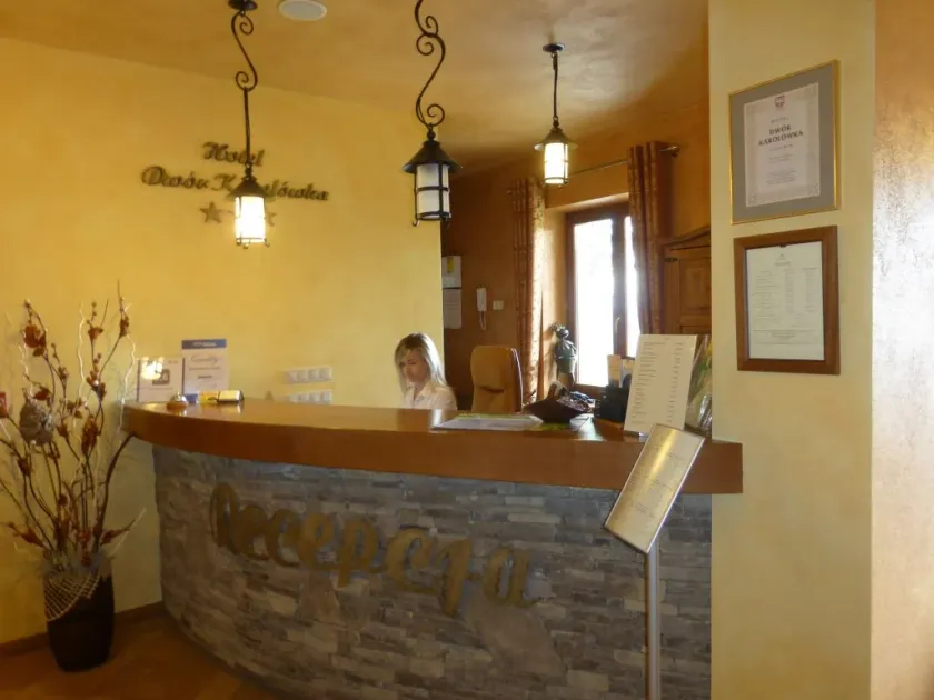Hotel Dwór Karolówka - Rezeption