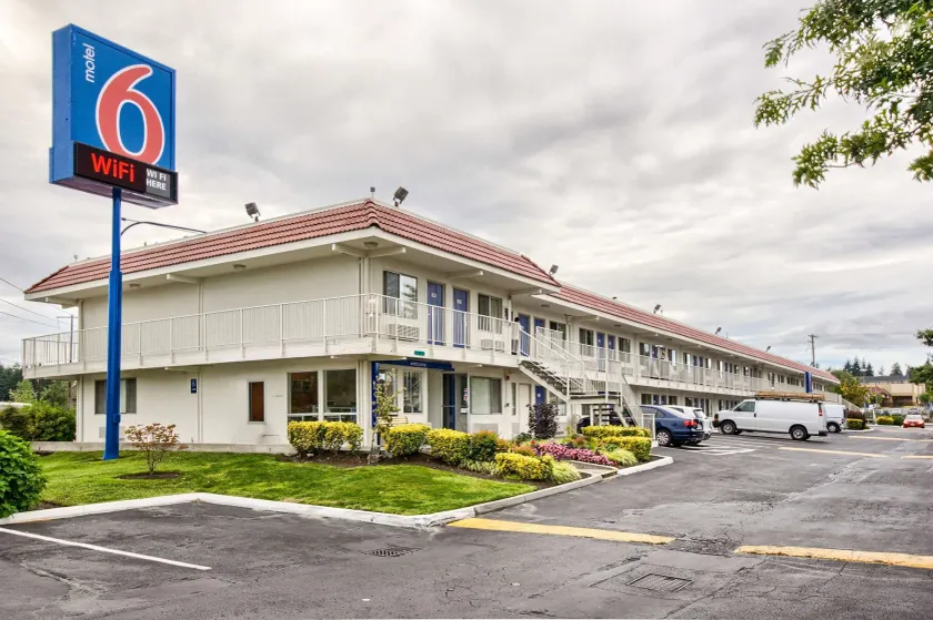 Motel 6-Everett, WA - South - Image 1