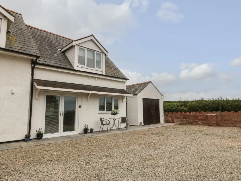Bryn Eglwys Bach - Image 1
