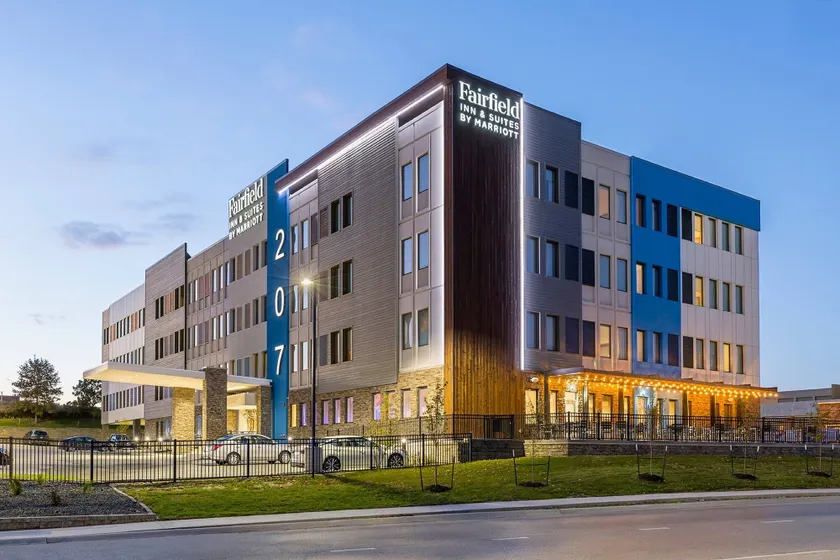 Fairfield Inn & Suites by Marriott Des Moines Downtown - Image 1