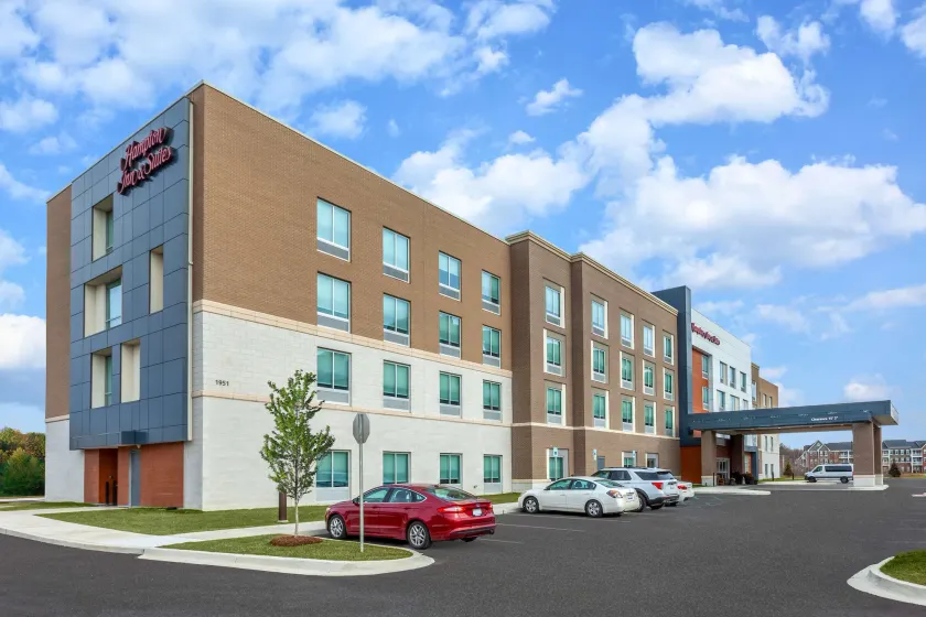 Hampton Inn & Suites Bloomfield Hills Detroit - Image 1