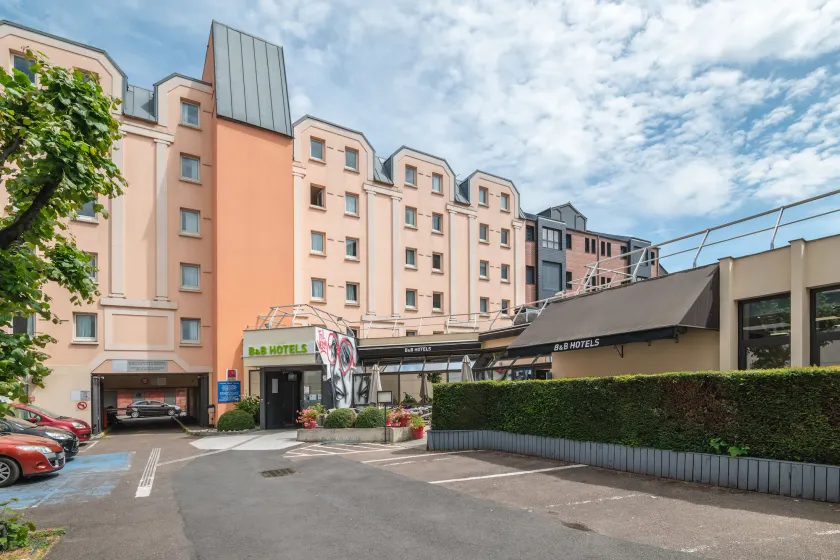 ibis Rouen Centre Rive Droite - Image 1