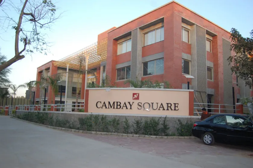 Cambay Sapphire - Image 1