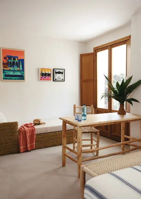 Hostal Mar y Sal - Image 1