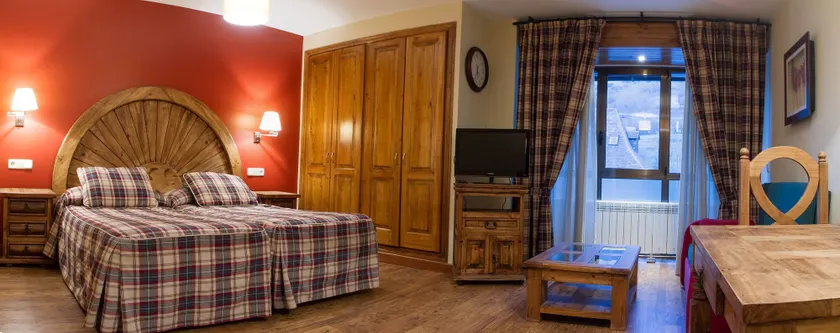 GRAN CHALET Hotel & Petit SPA - Image 1