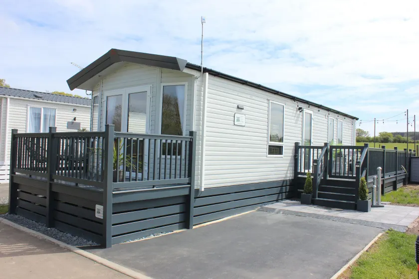 Long View Lodge - Image 1