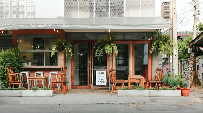 Oon Poshtel x Cafe - Image 1