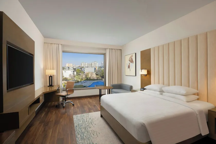 Courtyard by Marriott Gurugram Downtown - Image 1