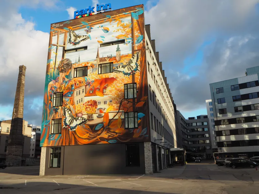 Park Inn by Radisson Central Tallinn - Image 1