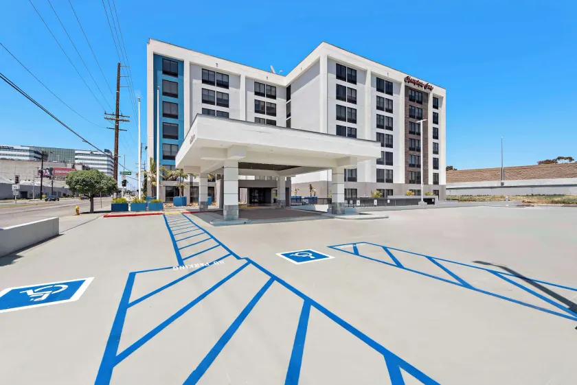 Hampton Inn by Hilton Los Angeles Airport - Image 1