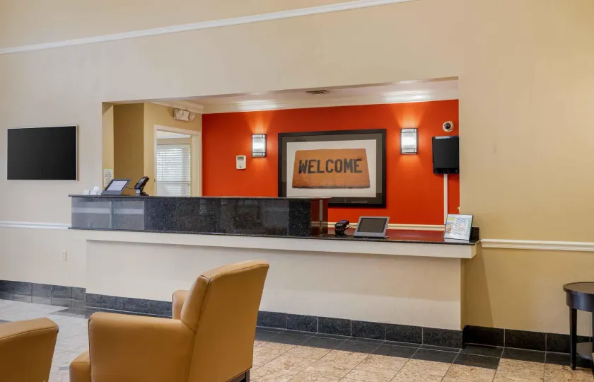 Extended Stay America Suites - Columbia - Northwest Harbison - Lobby