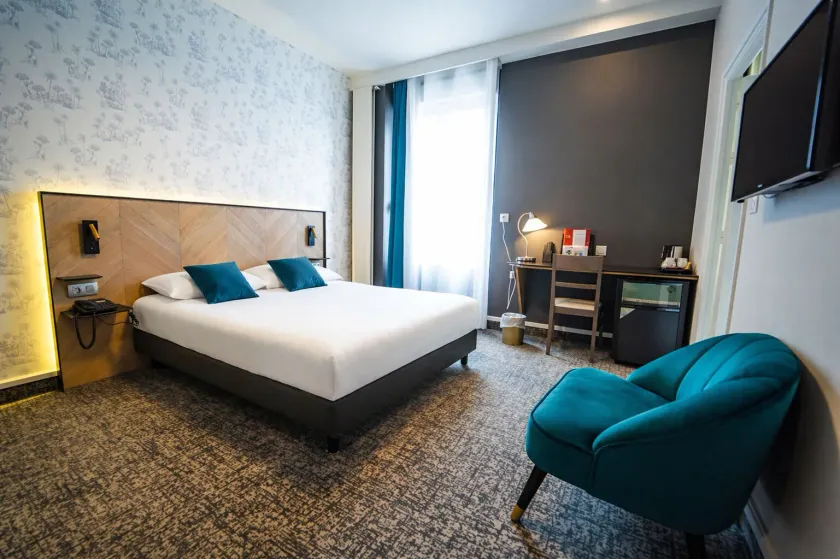 Royal Hôtel Troyes - Image 1