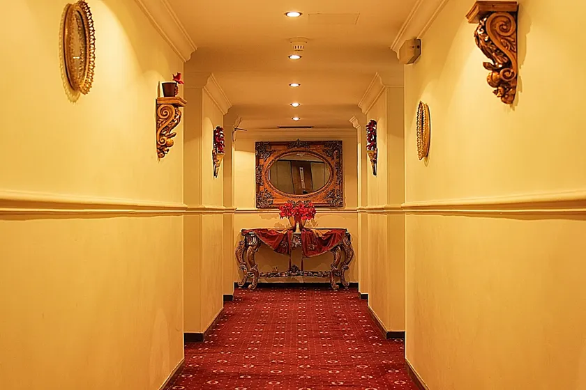 Carlton Tower Hotel Kuwait - Image 1