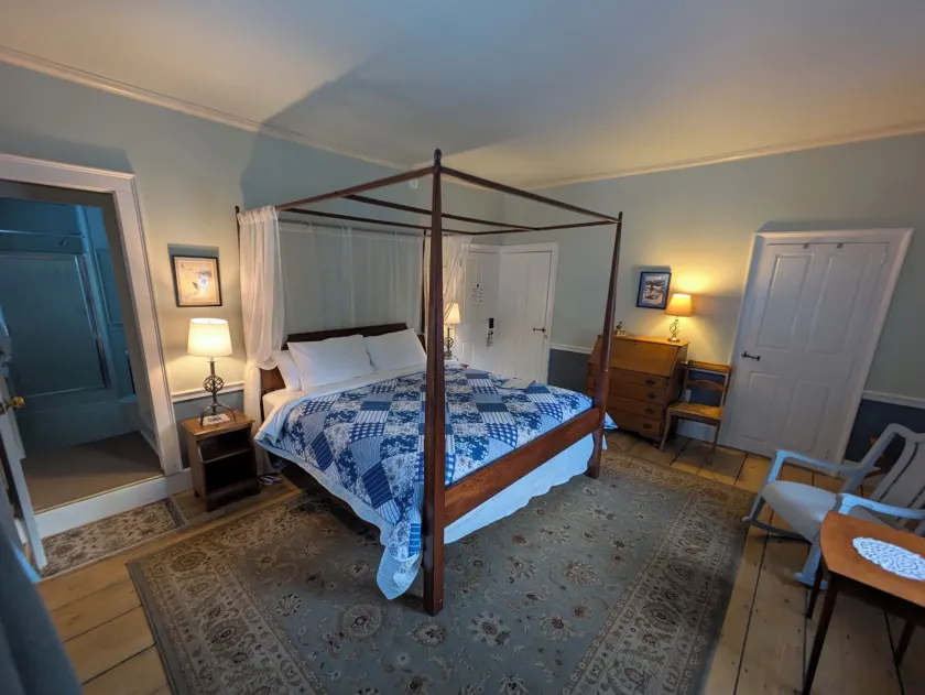 Chipman Inn - Room